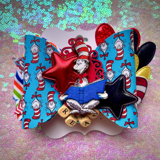 Cat in the hat read bow